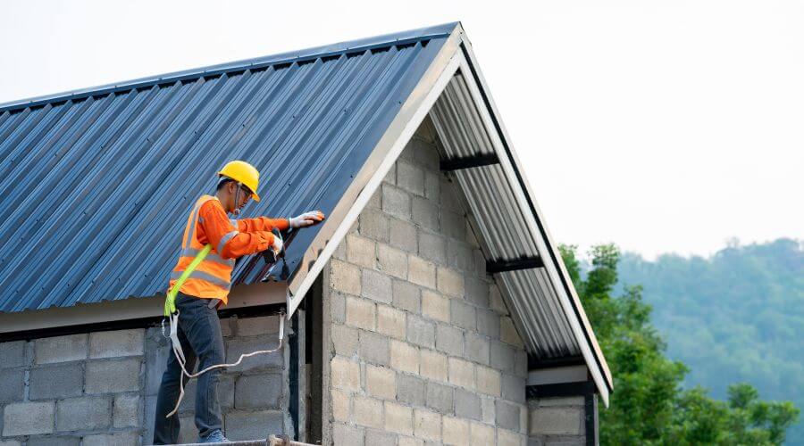 Professional residential roofers in Montana Mines, WV